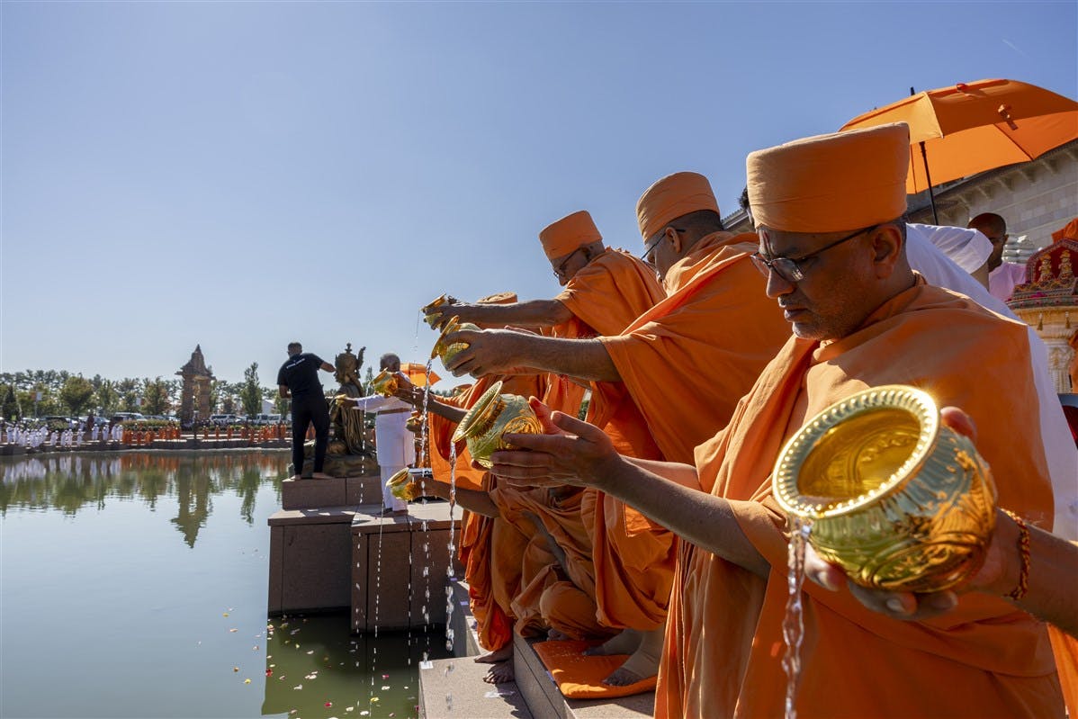 Tadag Utsarg Vidhi and Jal Yatra